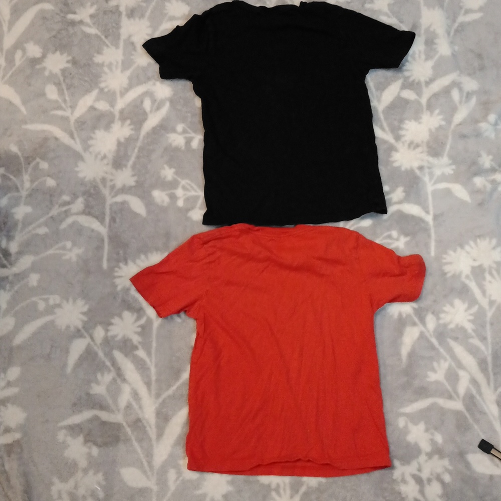 Essential  3:piece Adidas & Puma Bundle 2 SS  tees & 1 Shorts Sz 6 - Picture 9 of 10